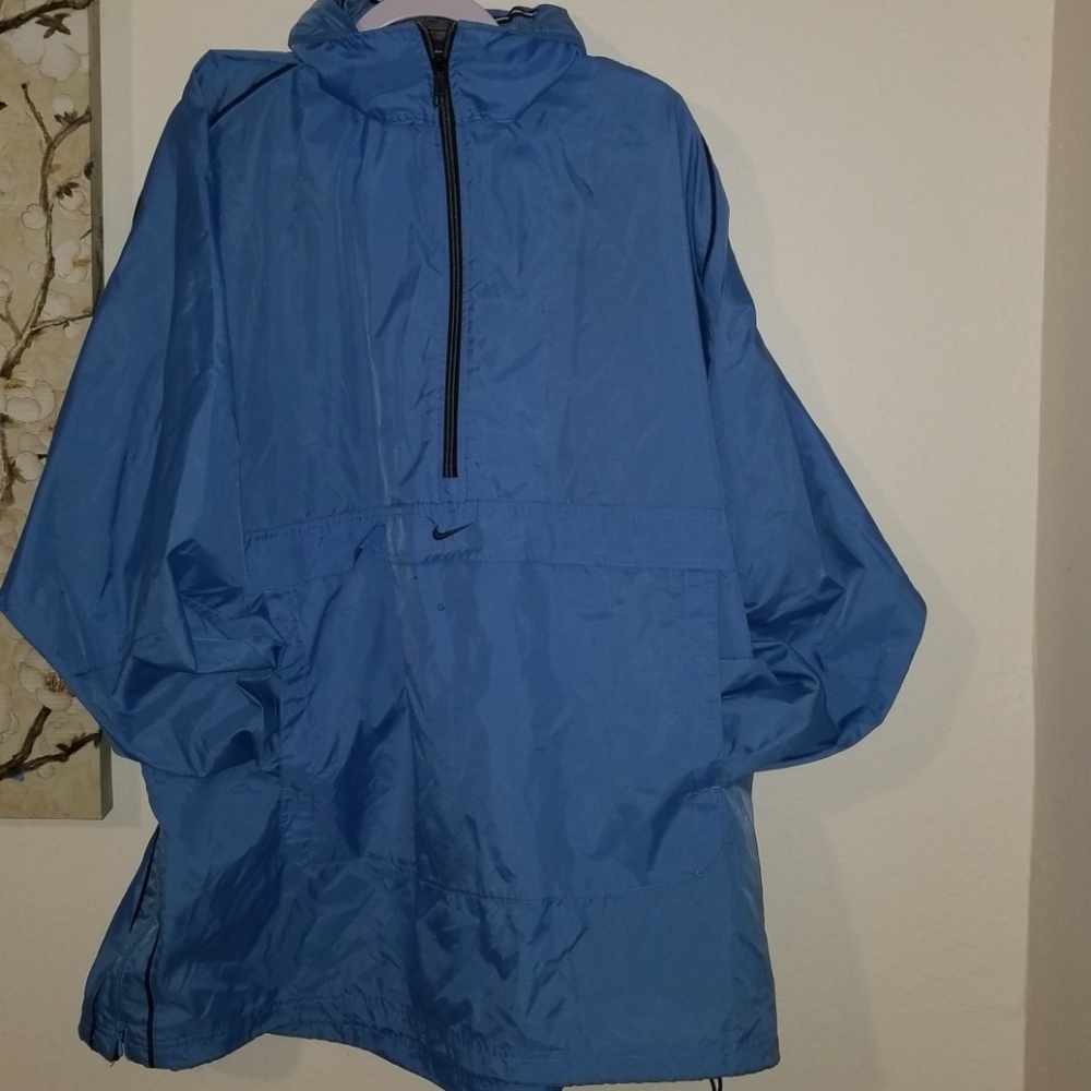 Nike pullover windbreaker